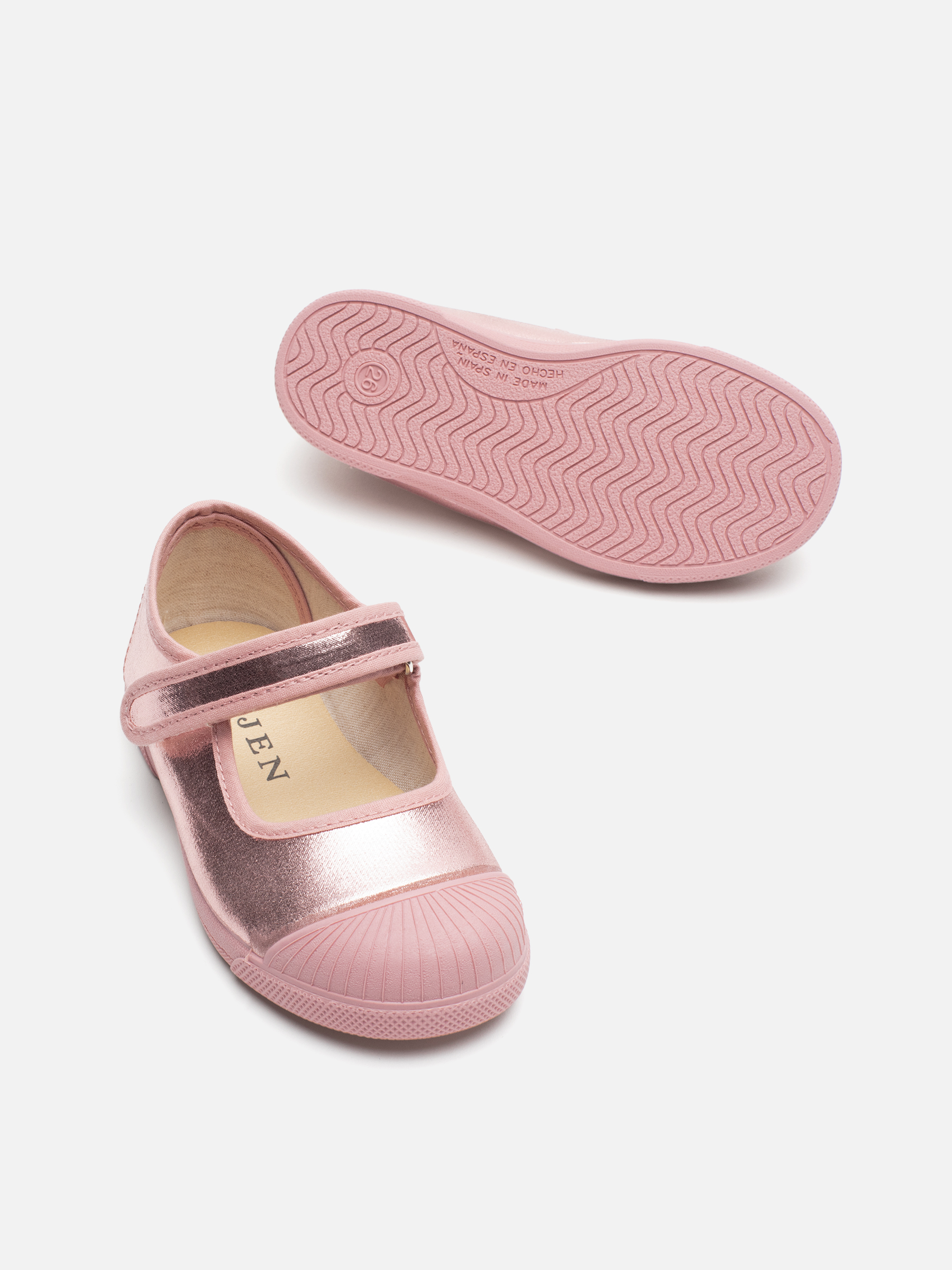 Mika Pink