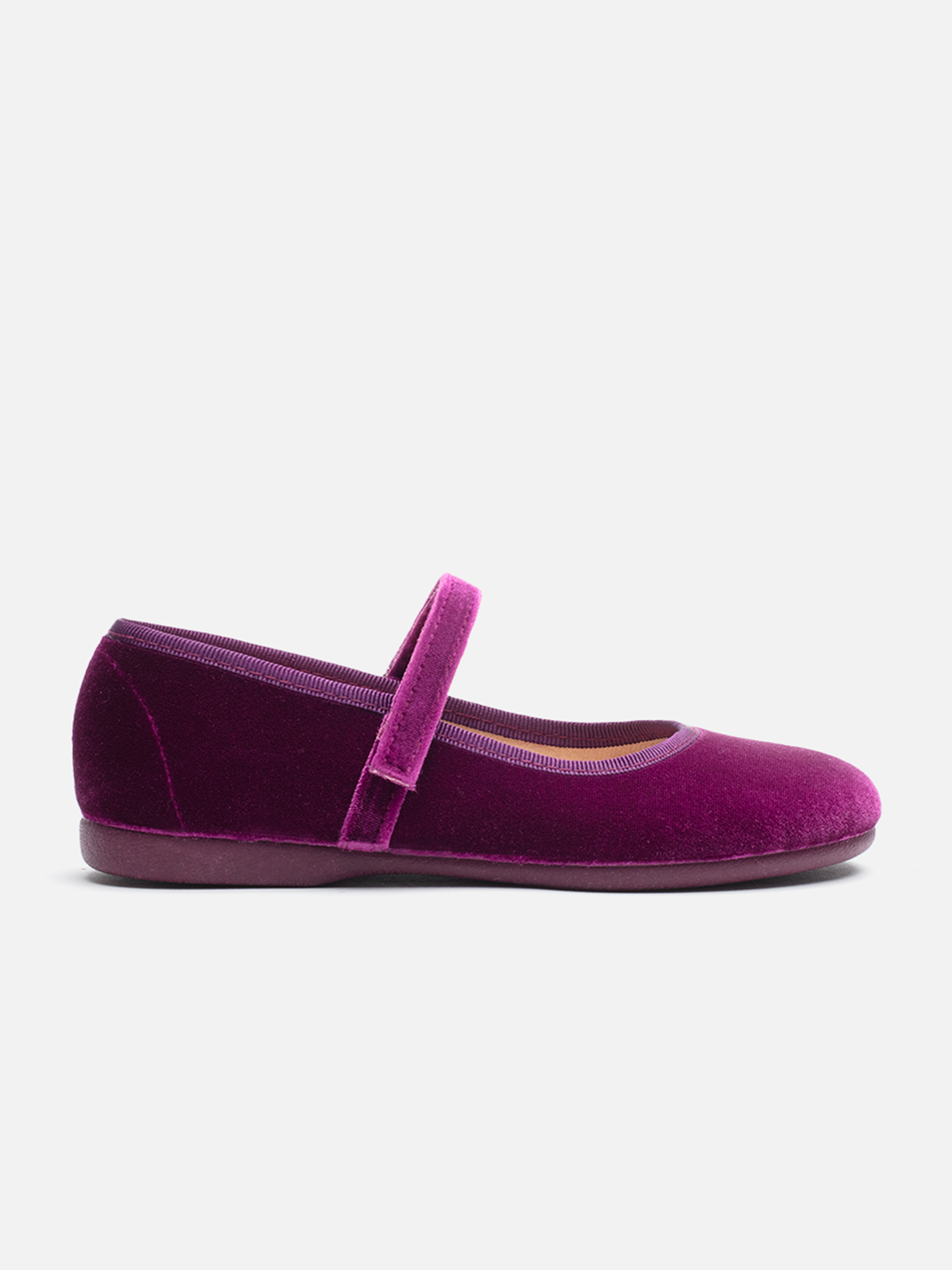 Cassie Plum